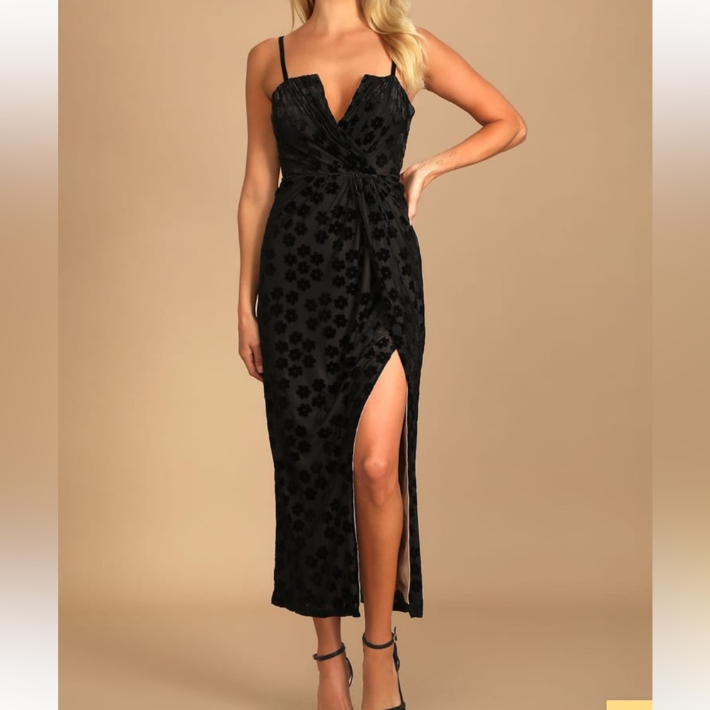 Lulus Limousine Lifestyle Black Burnout Velvet Floral Midi Dress - size M